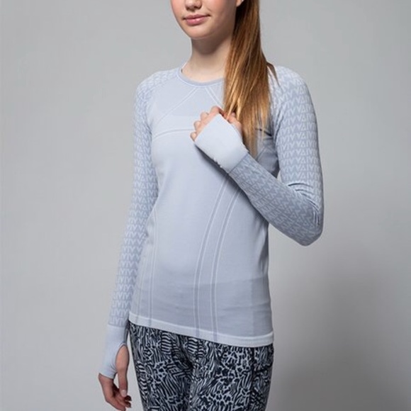 Ivivva fly tech long sleeve Outlet